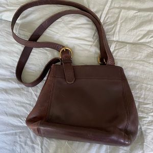 Coach | vintage brown leather shoulder purse